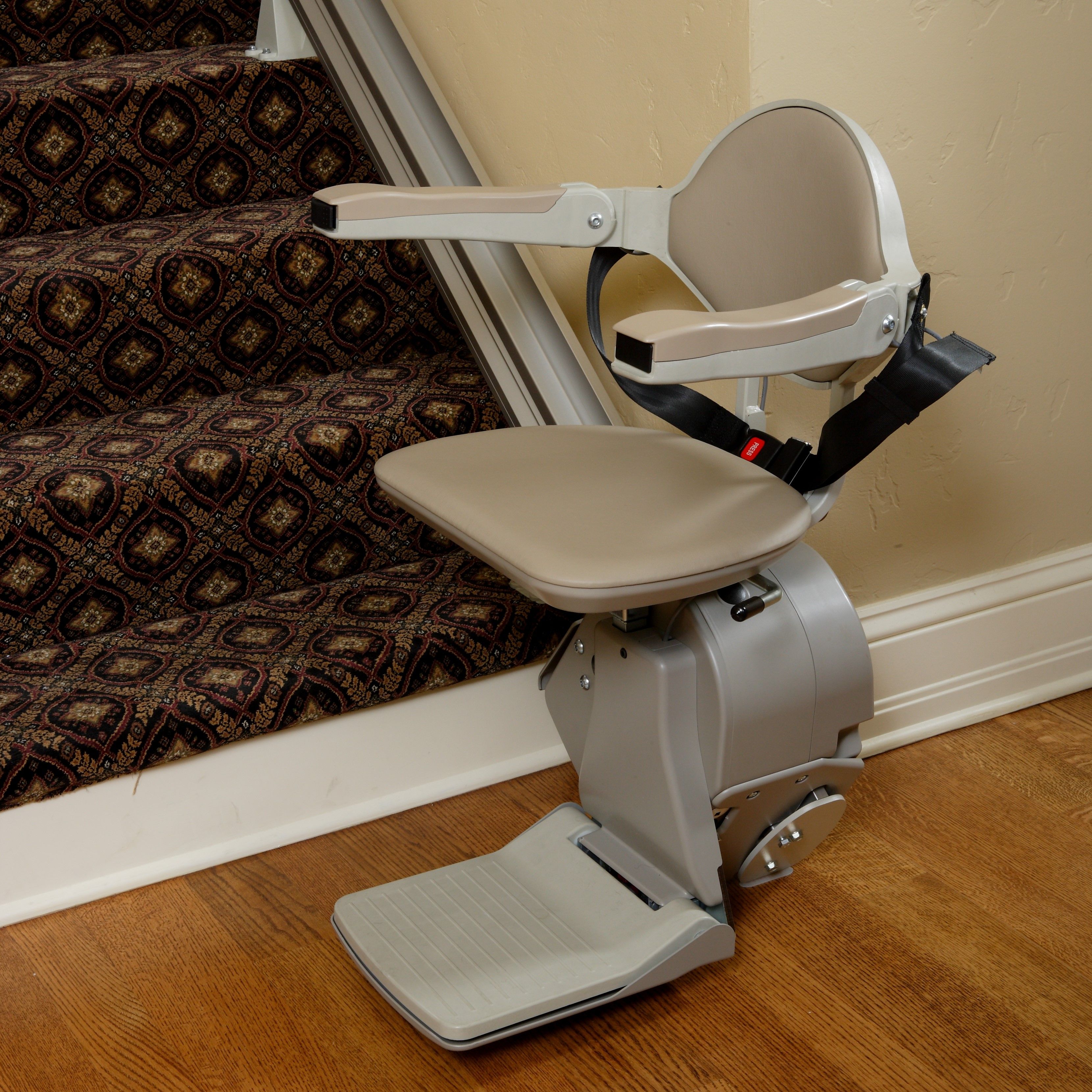 stairlift San Jose ca indoor home residential straight rail chairlift for elderly